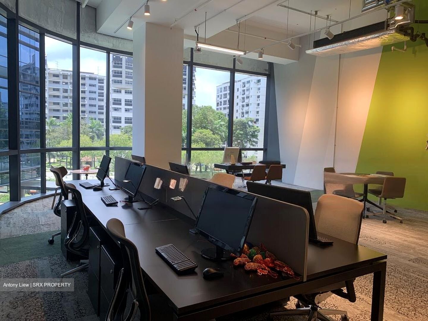 Woods Square (D25), Office #457209221